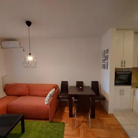 Apartment Vukov Apartman S19 Novi Sad